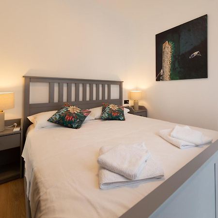 Seaside Elegance Suites Komiza Exterior photo