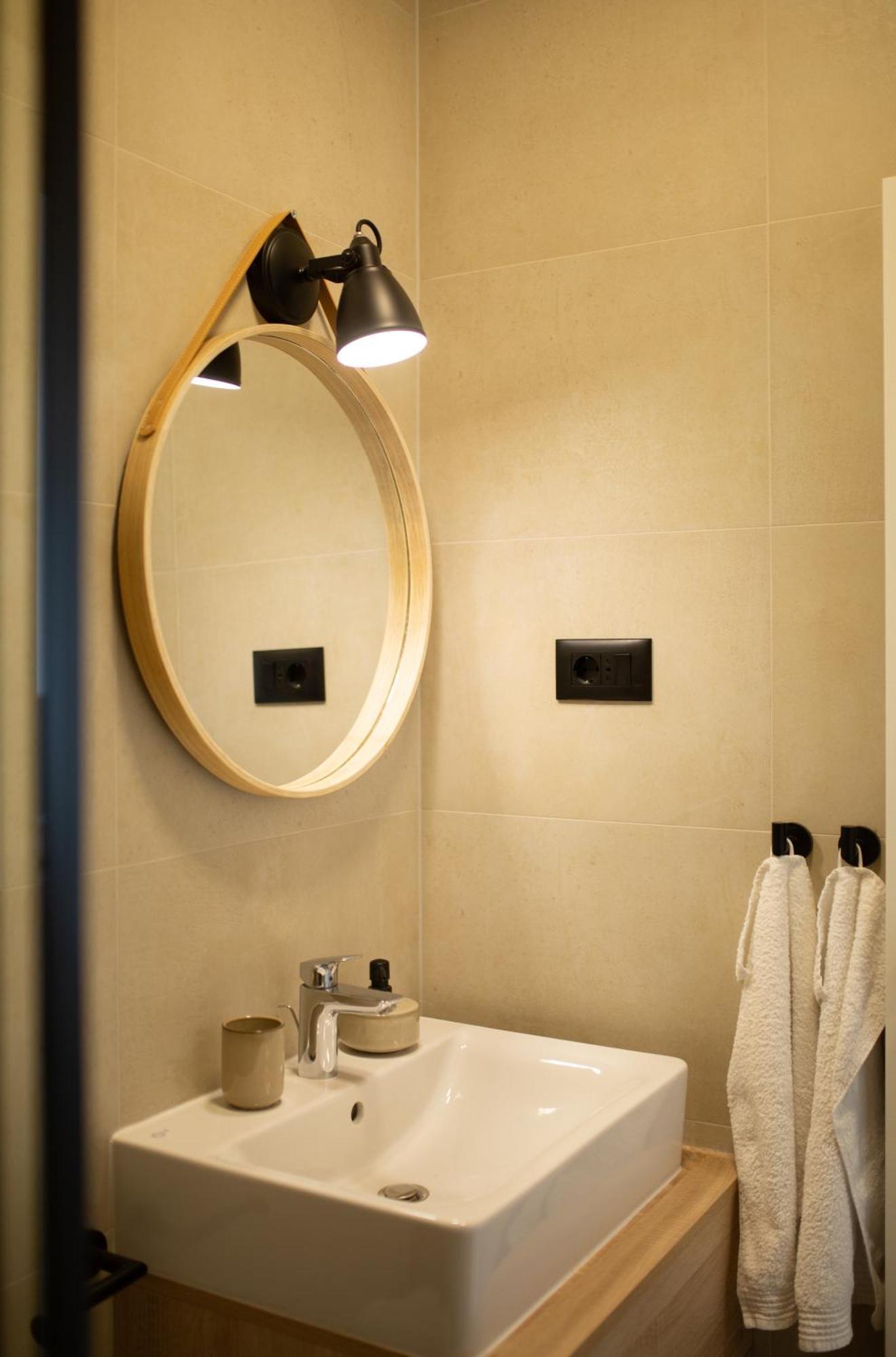 Seaside Elegance Suites Komiza Exterior photo